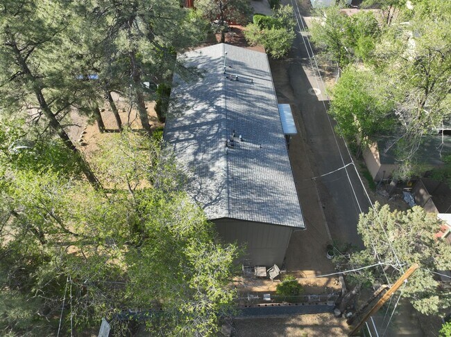 Building Photo - 278 S Hardin St