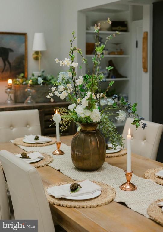 Building Photo - 15841 York Rd