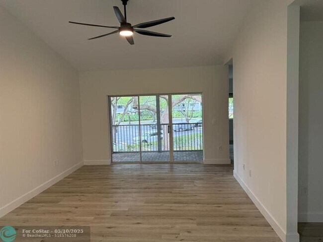 Building Photo - 16364 Malibu Dr