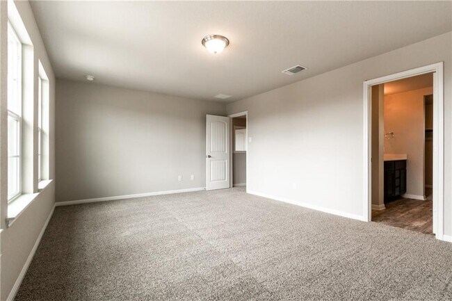 Building Photo - 2718 Bridekirk Dr