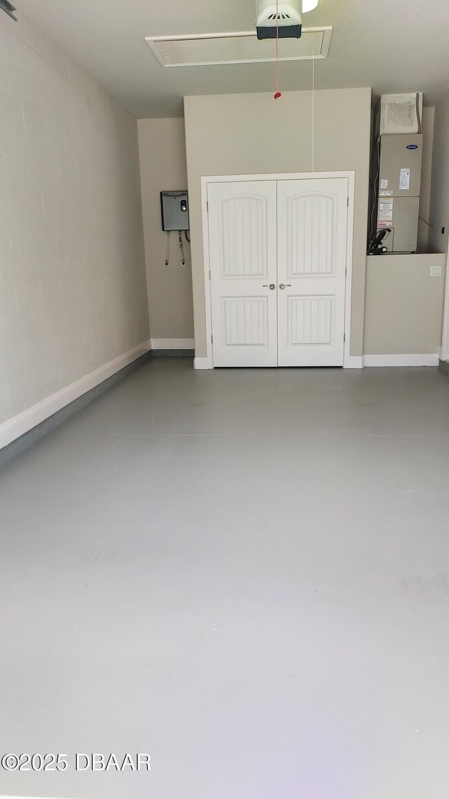 Building Photo - 44 Regency Dr