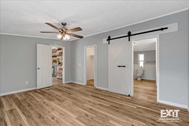 Building Photo - Newly Remodeled 3 Bedroom, 2 Bath Home!