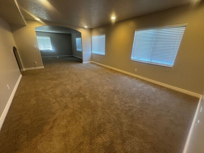 Building Photo - Amazing Lehi home for rent!