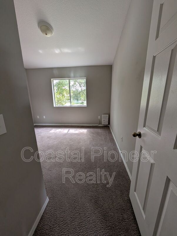 Building Photo - 9019 Cochise Ln