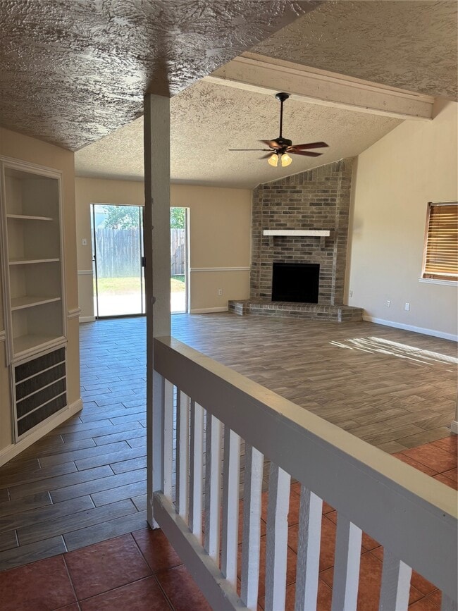 Building Photo - 1034 Heathfield Dr