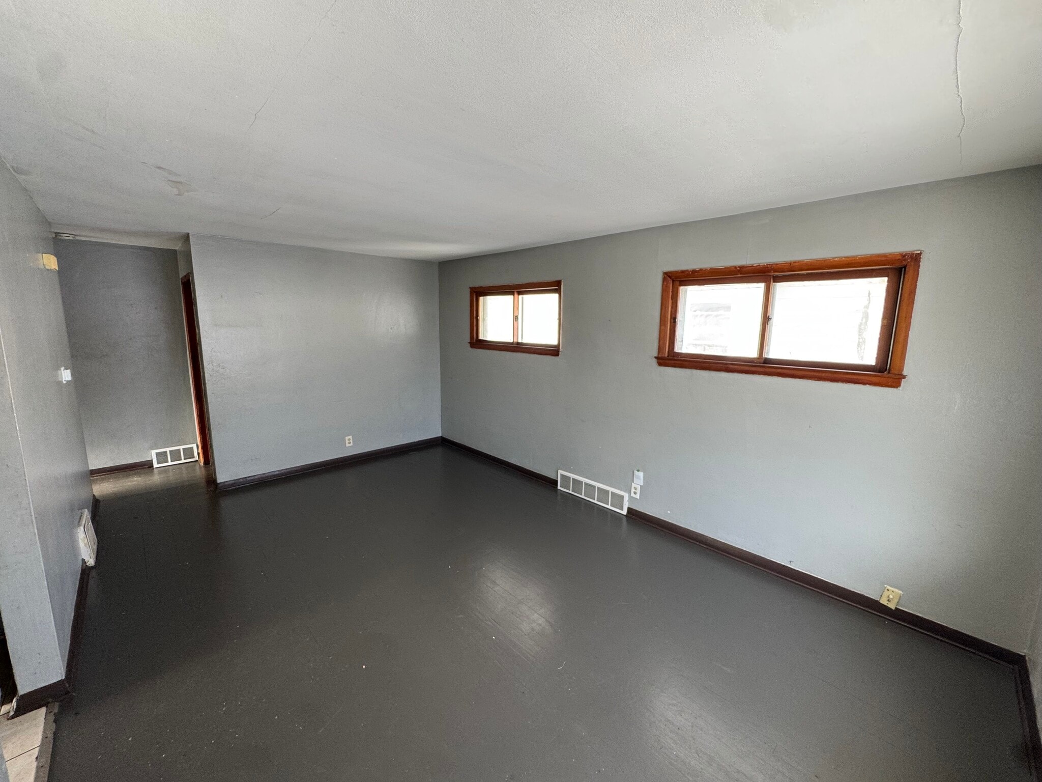 Building Photo - 5827 N 65th St