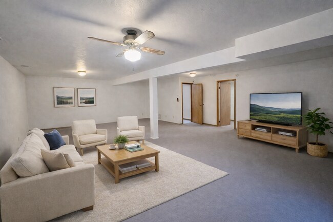 Building Photo - Gorgeous Ranch Home Available Immediately!