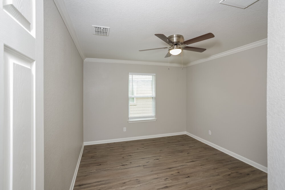 Building Photo - 11822 Woodland Deer