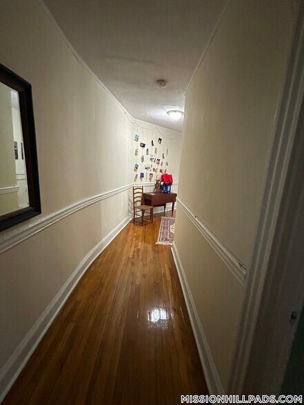 Building Photo - 360 Riverway