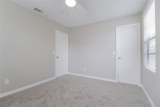 Building Photo - 5722 Grand Canyon Dr