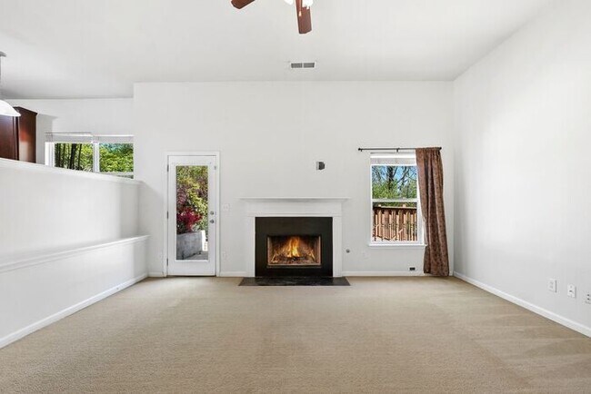 Building Photo - 1255 Wondering Way