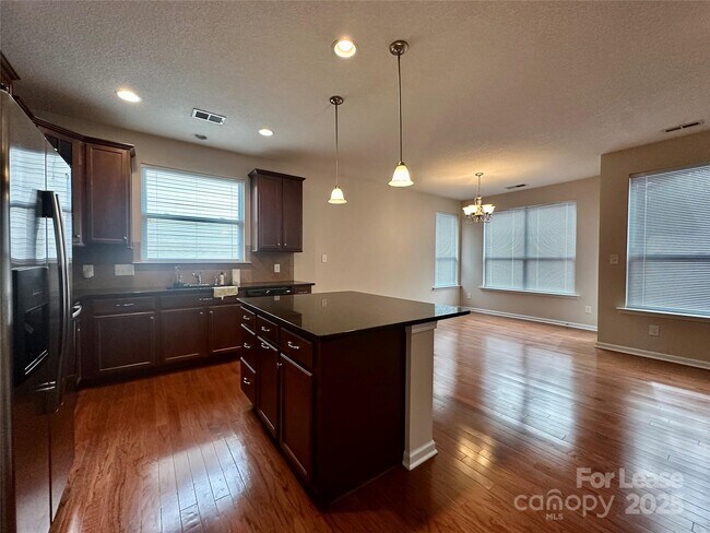 Building Photo - 4531 Hubbard Falls Dr