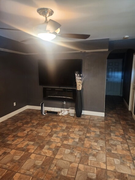Building Photo - 176 Carita Dr