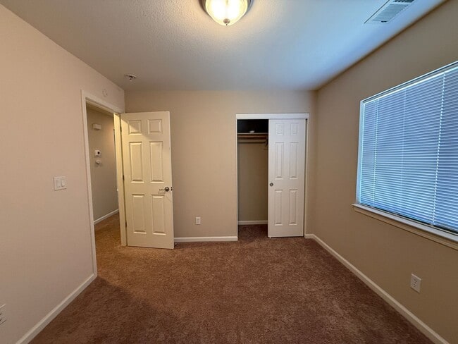 Building Photo - Charming 3 Bed / 2 Bath Single-Story Home in Reno ( off Military Rd)