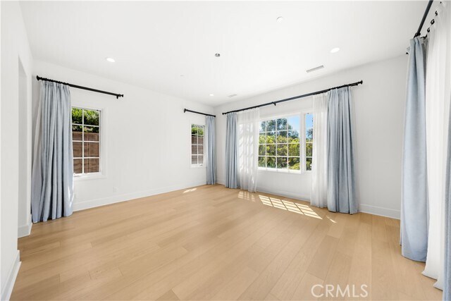 Building Photo - 106 Heavenly