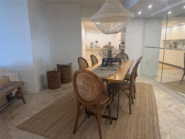 Building Photo - 1111 Crandon Blvd