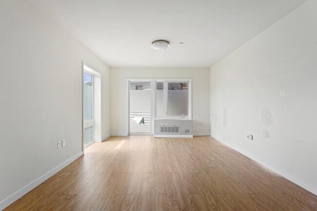 Building Photo - 120 N Pearl St