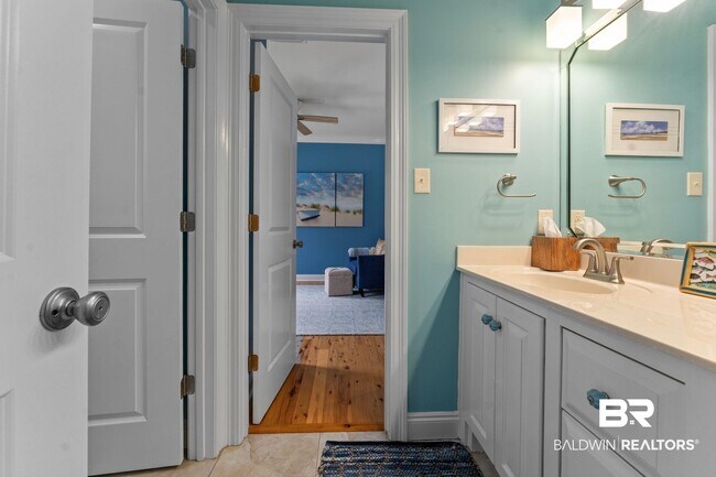 Building Photo - 25911 Tealwood Dr