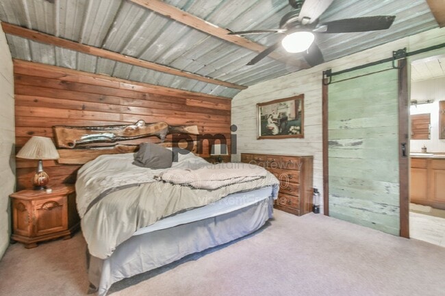 Building Photo - 43 Davis Gap Rd