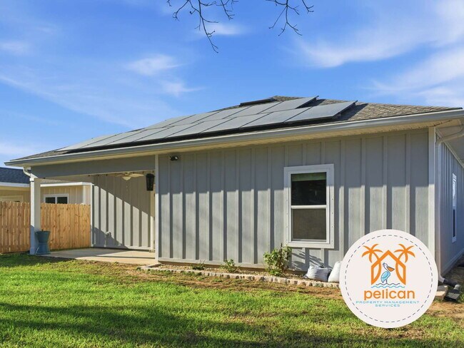 Building Photo - A Clean, Move-In Ready Home in the Heart of Pensacola
