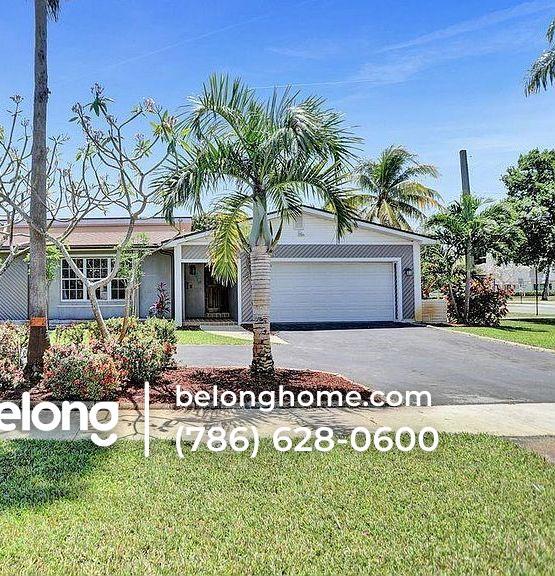 Building Photo - 5380 SW 8th Ct