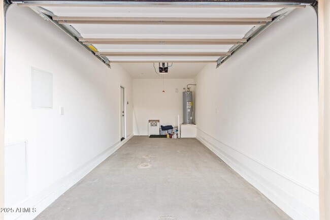 Building Photo - 2134 W Harmont Dr