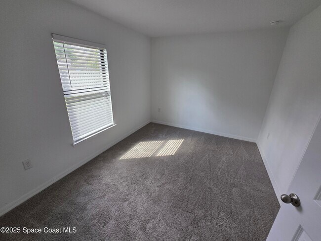 Building Photo - 482 Consolata Ave NW