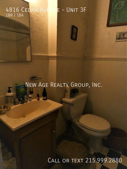 Building Photo - 4816 Cedar Ave