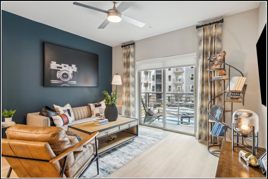 Building Photo - 12389 Merit Dr