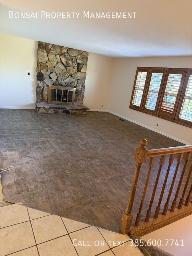 Building Photo - 1189 S 200 E