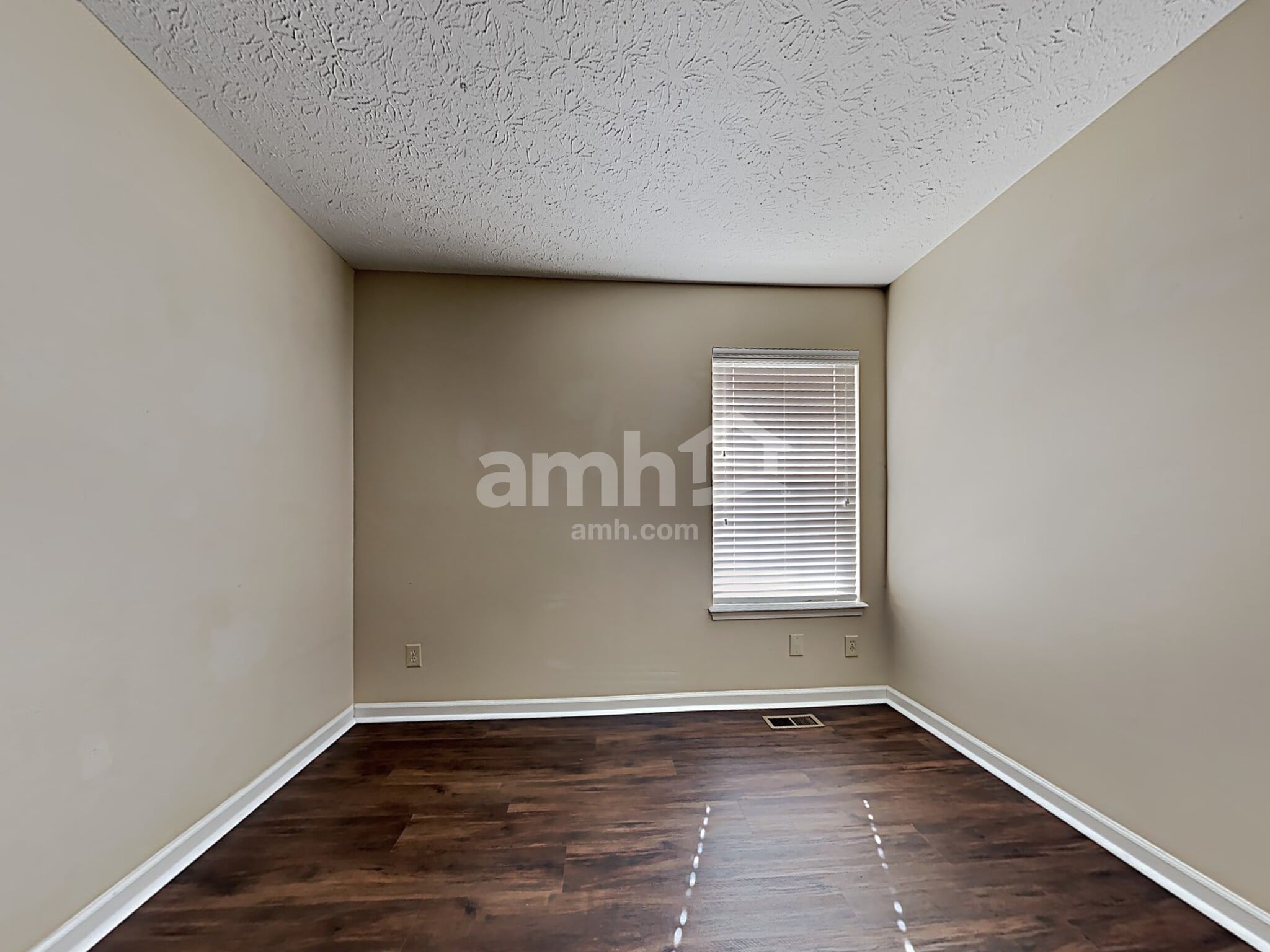 Building Photo - 19428 Amber Way