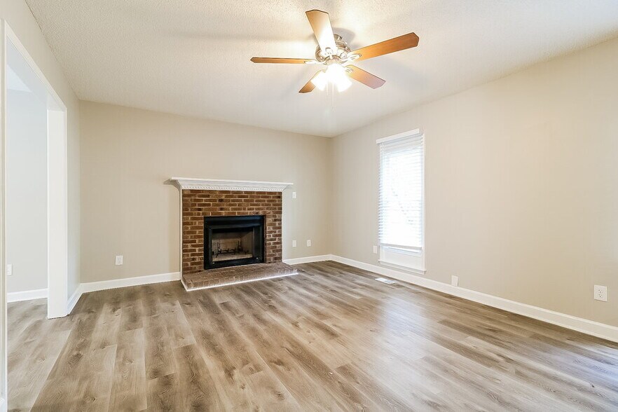 Building Photo - 4308 Birmingham Way