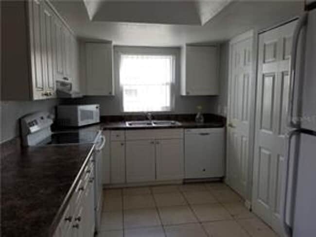 Building Photo - 2417 Barley Club Ct