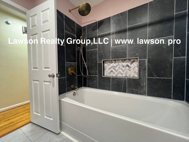 Building Photo - Peaceful Retreat- Homesteaders Dream-Botetourt County