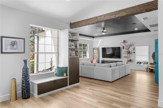 Building Photo - 2107 Branch Hill St