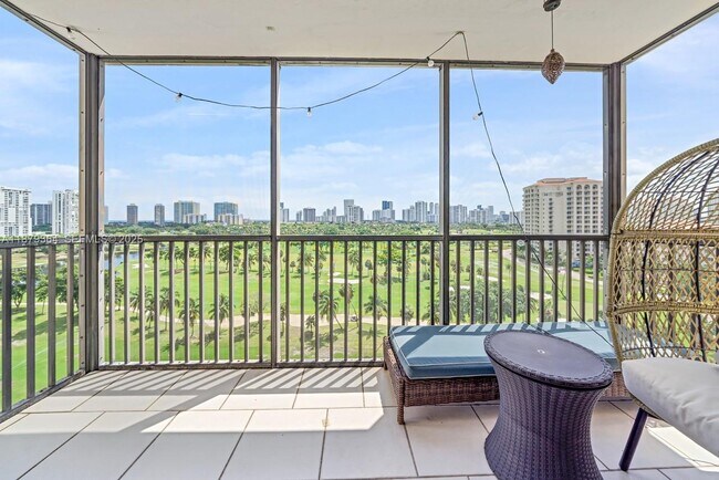 Building Photo - 20335 W Country Club Dr