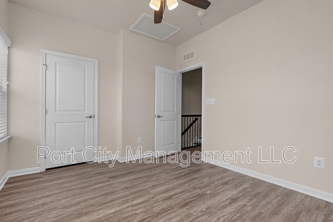 Building Photo - 133 S Macon St.