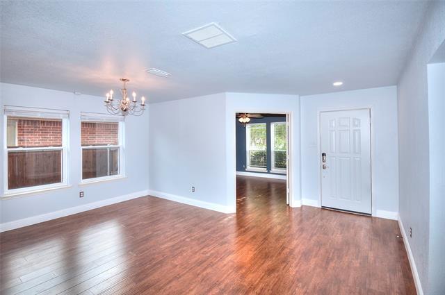 Building Photo - 3913 Plymouth Dr