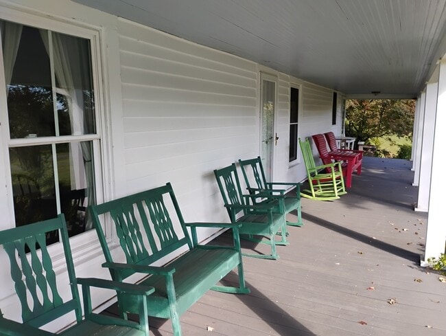 Building Photo - 8322 Chatham Church