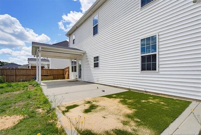 Building Photo - 1717 Stackhouse Dr