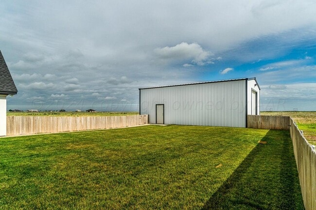 Building Photo - 501 E Cemetery Rd