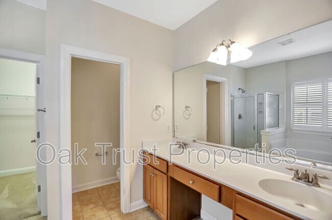 Building Photo - 5232 Mulholland Dr