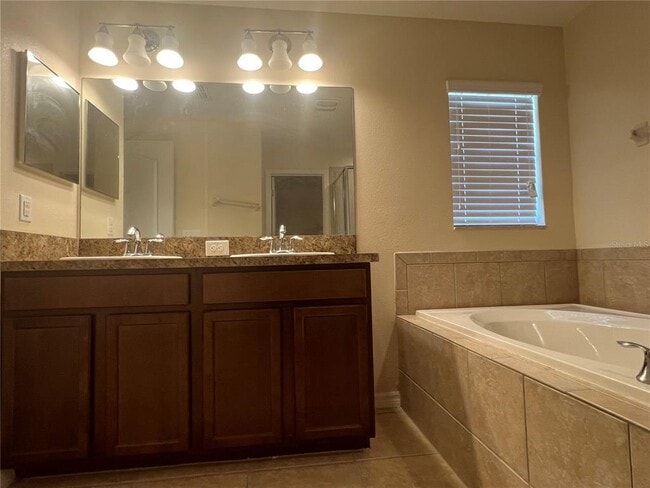 Building Photo - 10214 Summer Azure Dr