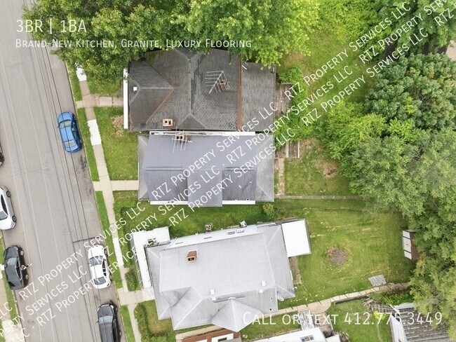 Building Photo - 2412 Grandview Ave