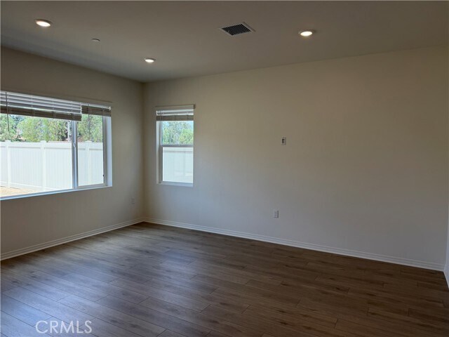 Building Photo - 9707 Babaco St