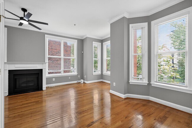 Building Photo - 1340 Q St NW