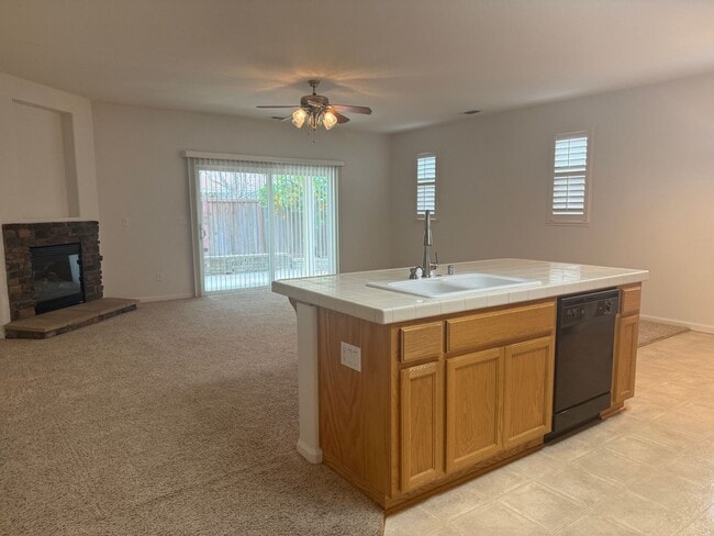 Building Photo - Hampton Park