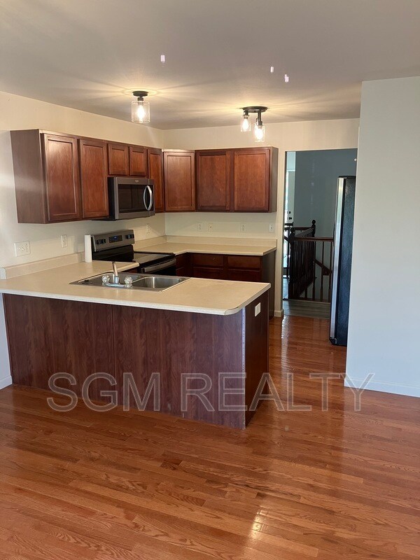 Building Photo - 1711 Ambrose Terrace Dr