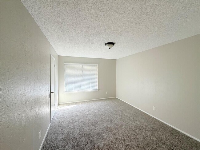 Building Photo - 9626 Covey Ridge Ln