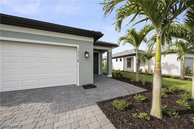 Building Photo - 19218 Hinkley Dr